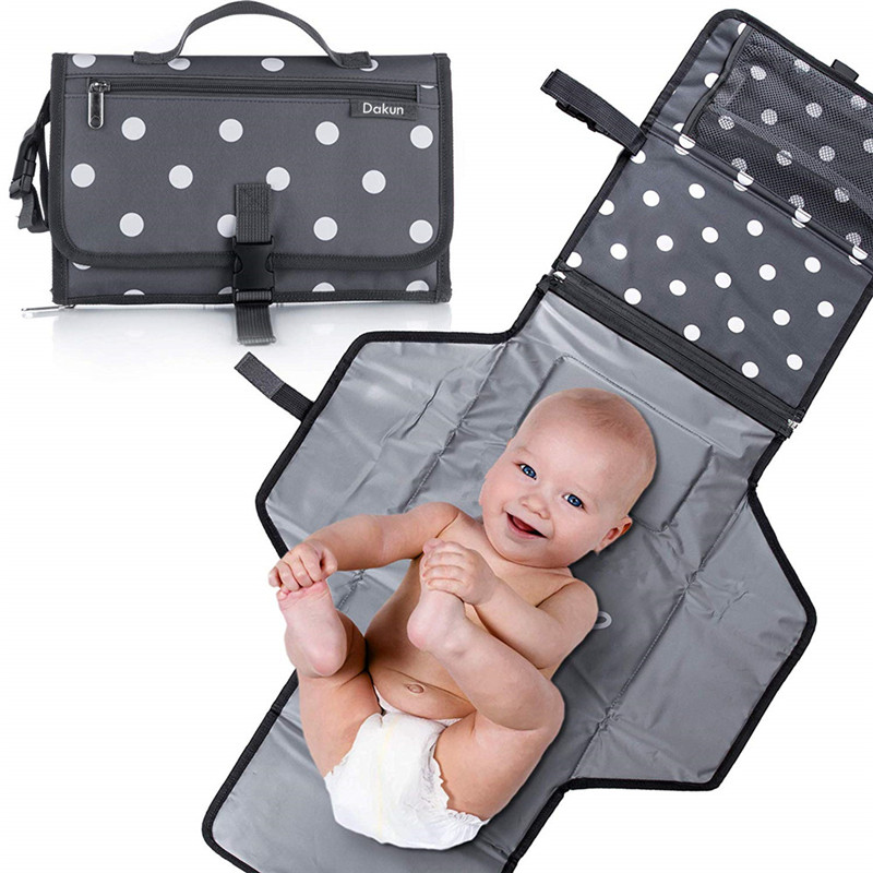 Pattern Portable Baby Travel Braining Pad Station
