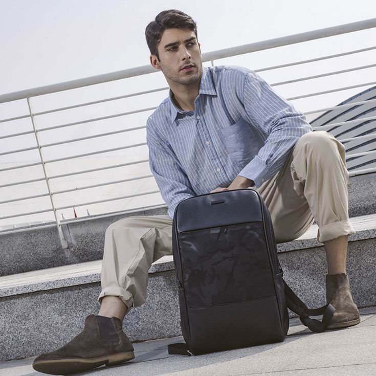 Пользовательские высококачественные моды PU Backpack Backpack Business Daily Используйте сумку с камуфляжным рисунком и зарядным устройством USB