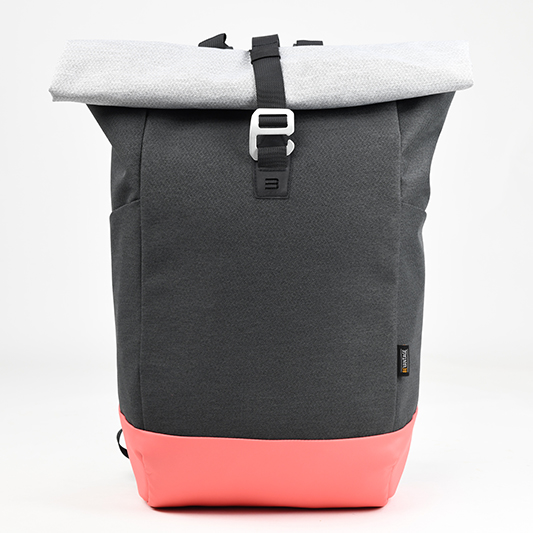 Рулонный карманный рюкзак с ярким цветом, мягкой тканью и умственной пряжкой