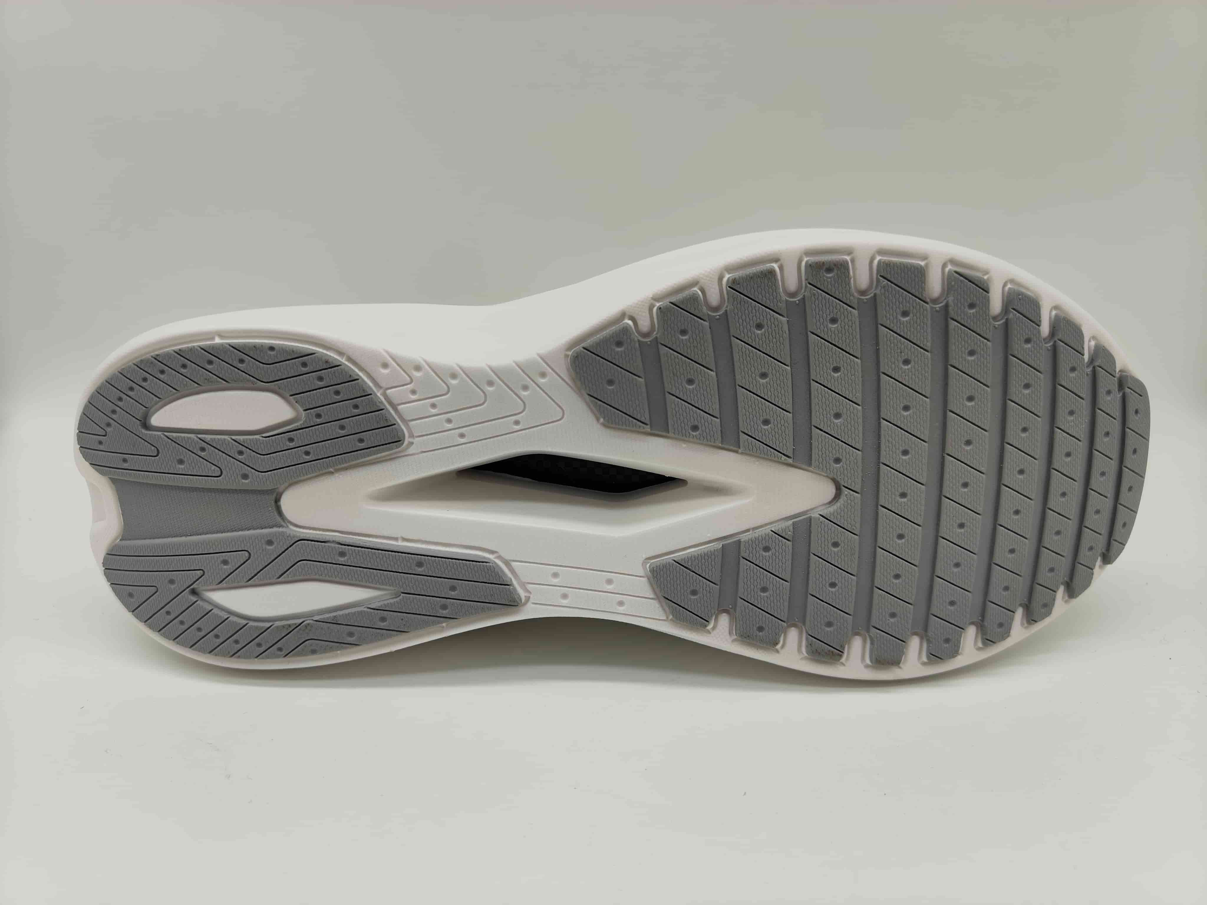 Height-increasing non-slip sports shoes Height-increasing non-slip sports shoes